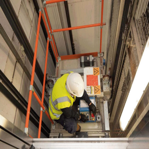 hydraulic-elevator-repair-service-1-1024x682